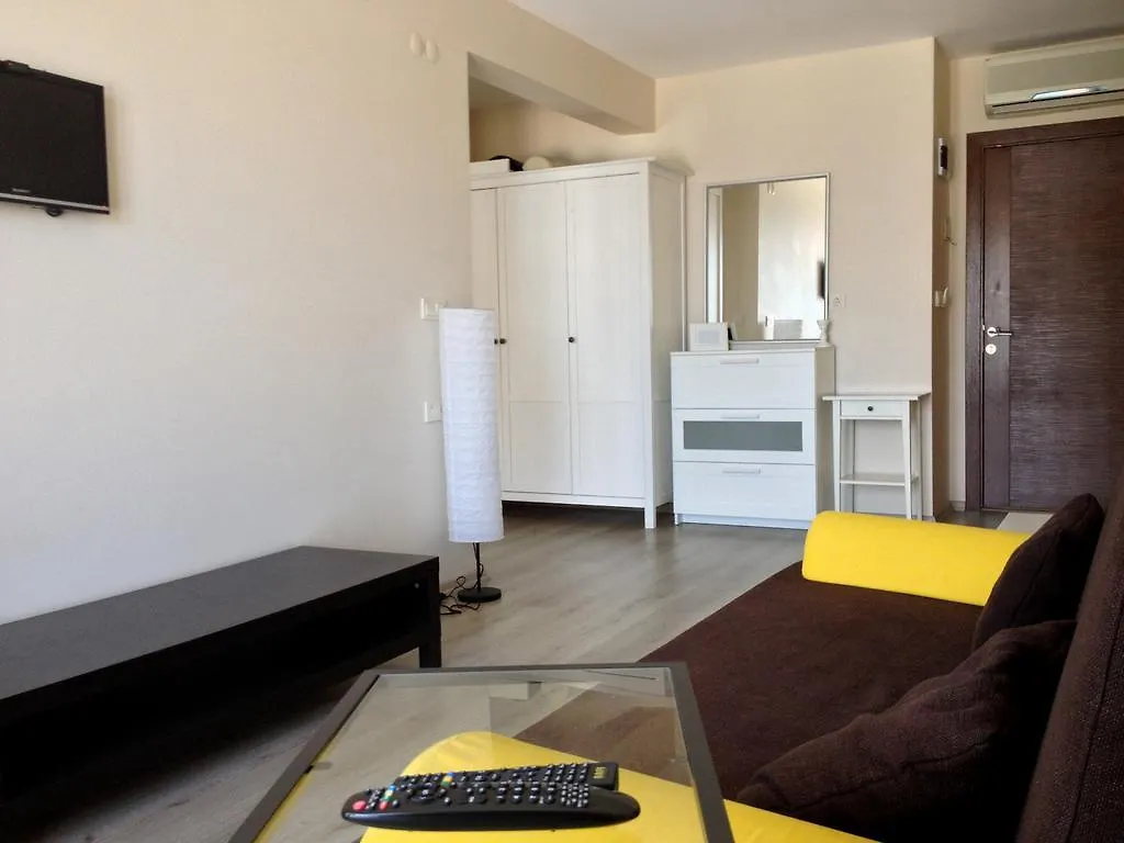 Nemrut Bay Otel Yenifoca 3*,