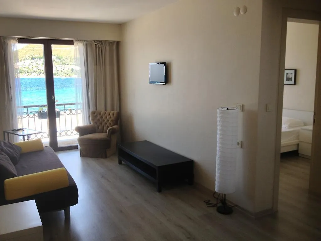 Nemrut Bay Otel Yenifoca 3*,  土耳其